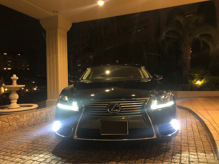 LSの納車初日・ノーマル車・USF41・LS460Lに関するカスタム事例の投稿画像2枚目