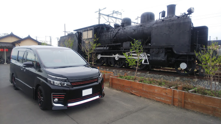 ヴォクシーの弘南鉄道・新里駅・GW・休みはあるけど金は無いに関するカスタム事例の投稿画像1枚目