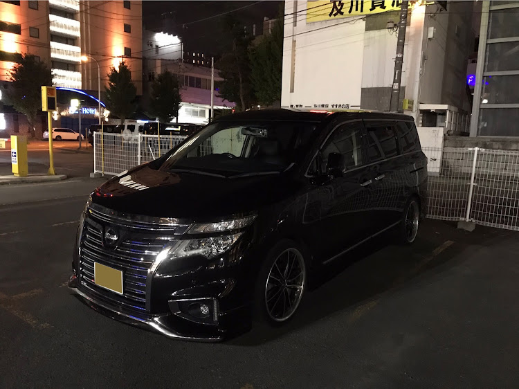 エルグランドの残暑お見舞い申し上げますに関するカスタム事例の投稿画像1枚目