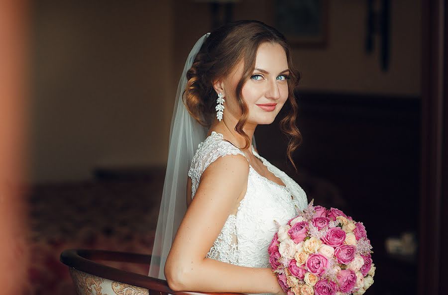 Fotógrafo de casamento Elya Shilkina (ellik). Foto de 20 de maio 2018