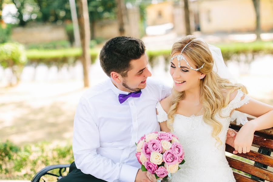 Fotógrafo de bodas Viktoriya Khruleva (victori). Foto del 3 de enero 2017