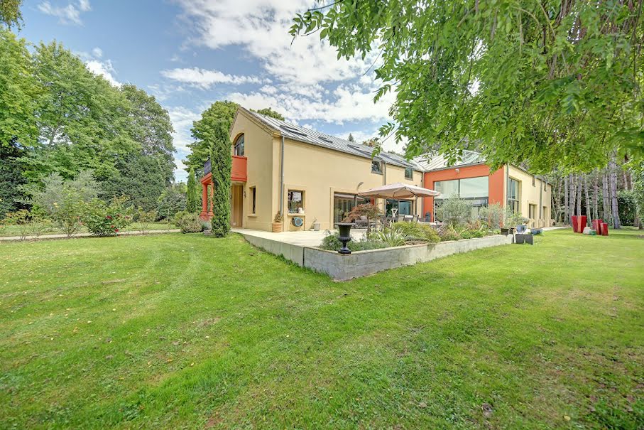 Vente maison 10 pièces 900 m² à Orgeval (78630), 2 950 000 €