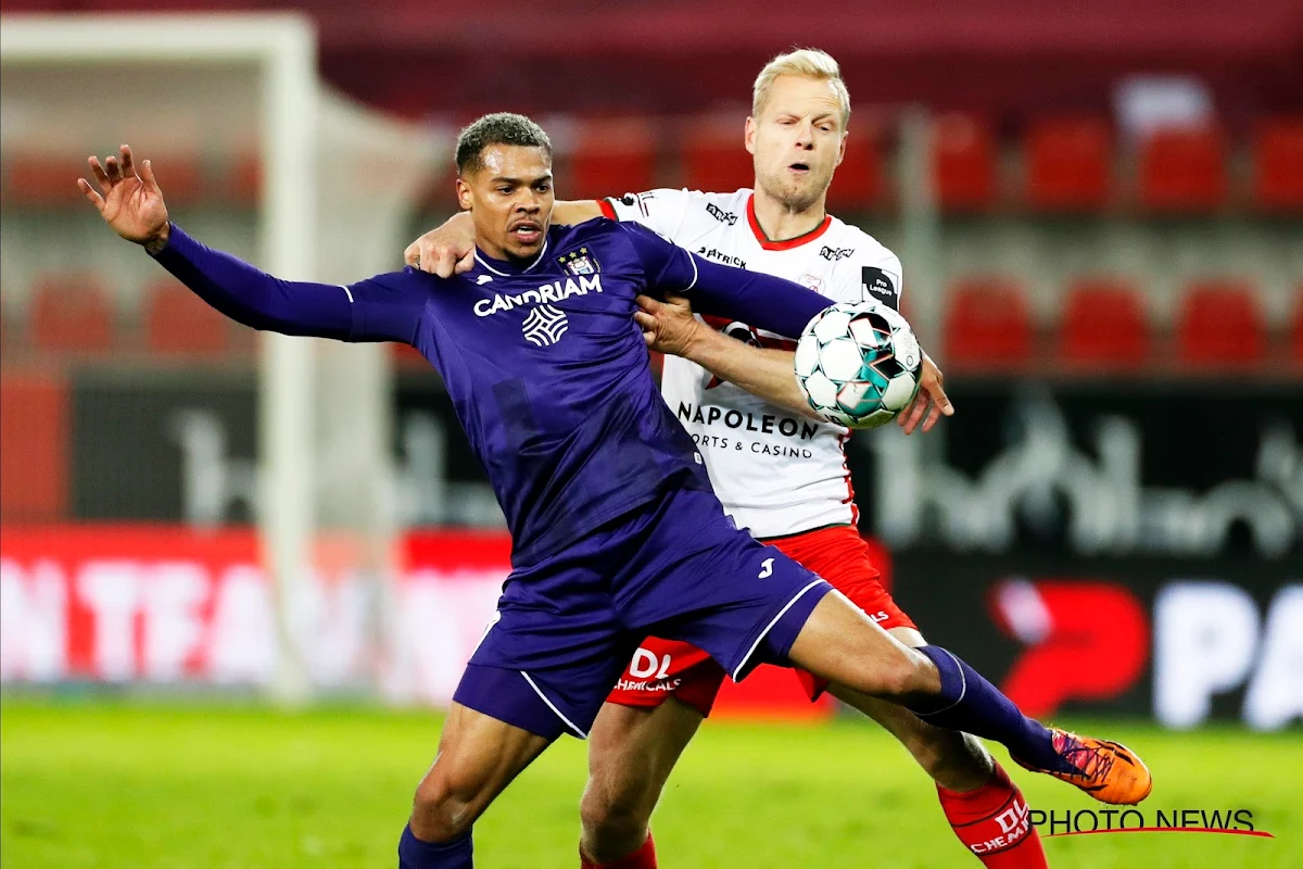 Makelaar overtuigd dat dit Anderlecht zou groeien met Deschacht in de basis: "Oli laten vertrekken was grootste fout van het Brusselse bestuur"