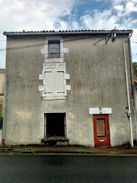 maison à Sainte-Eanne (79)