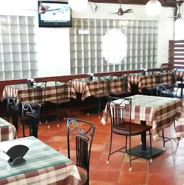 Lucky Restaurant photo 