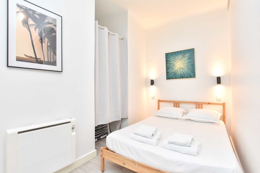 Location meublée appartement 3 pièces 45 m² à Paris 16ème (75016), 2 780 €