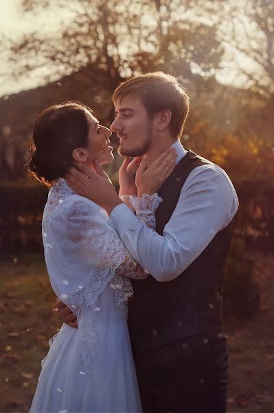 Fotografo di matrimoni Svietlana Lagutina (svitanola). Foto del 20 febbraio 2015