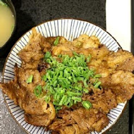 燒丼株式會社(高雄夢時代店)