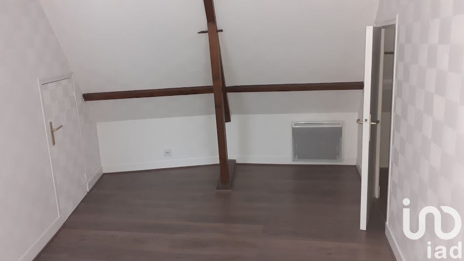 Location  appartement 2 pièces 47 m² à Chartres (28000), 635 €