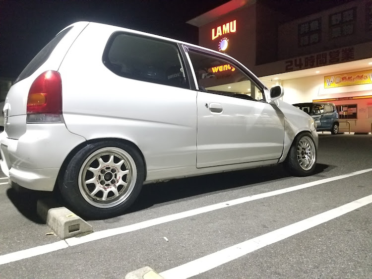 アルトの車高調整・DIY・車高が高いに関するカスタム事例の投稿画像1枚目