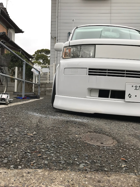 bBの車高調整に関するカスタム事例の投稿画像1枚目