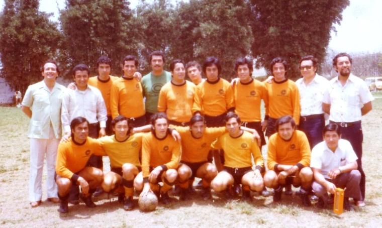 G:\Jlava\casa\1977 EQUIPAZO.JPG