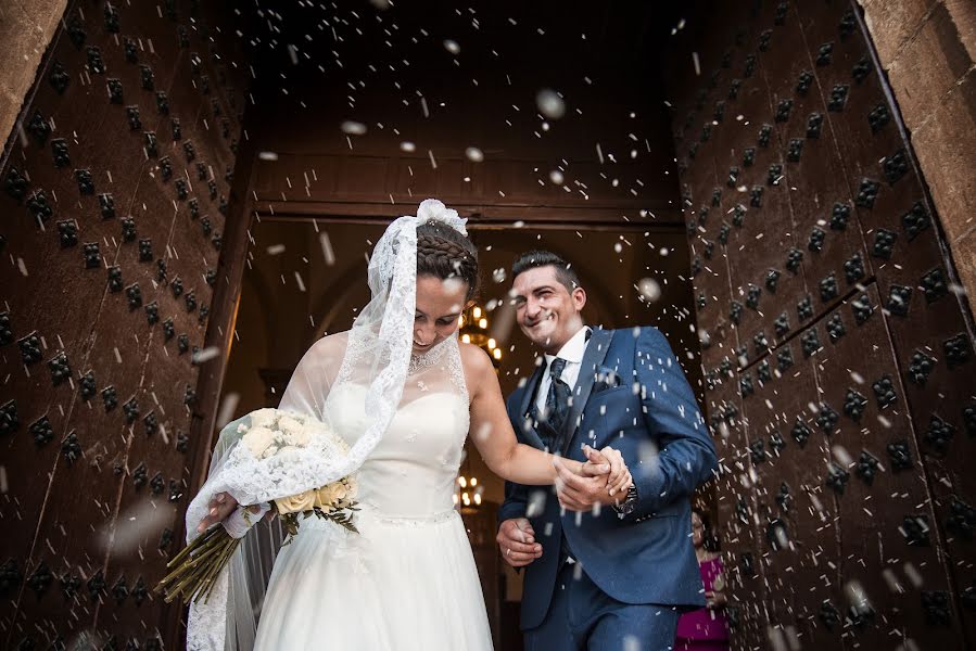 Fotografo di matrimoni Miguel Angel Espino Gil (miguelangelesp). Foto del 27 settembre 2017