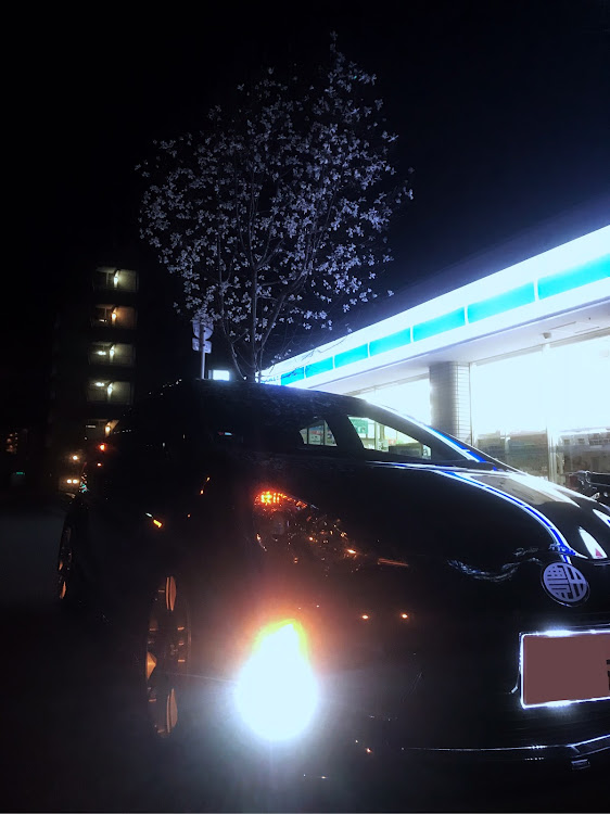 アクアの医療従事者の皆さまに感謝・花と愛車・nightshot・イエローフォグ・NEWアイテムに関するカスタム事例の投稿画像3枚目