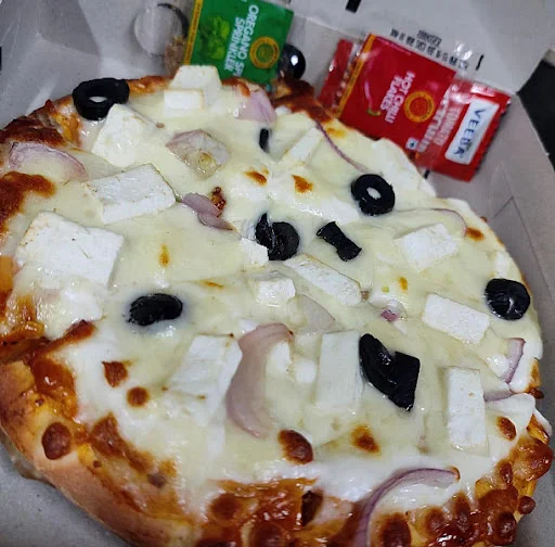 Cheese Paneer Pizza