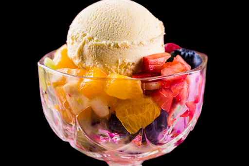 Fruit Salad (Seasonal Fruits)