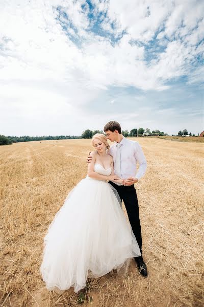 Huwelijksfotograaf Valeriya Koveshnikova (koveshnikova). Foto van 15 juni 2017