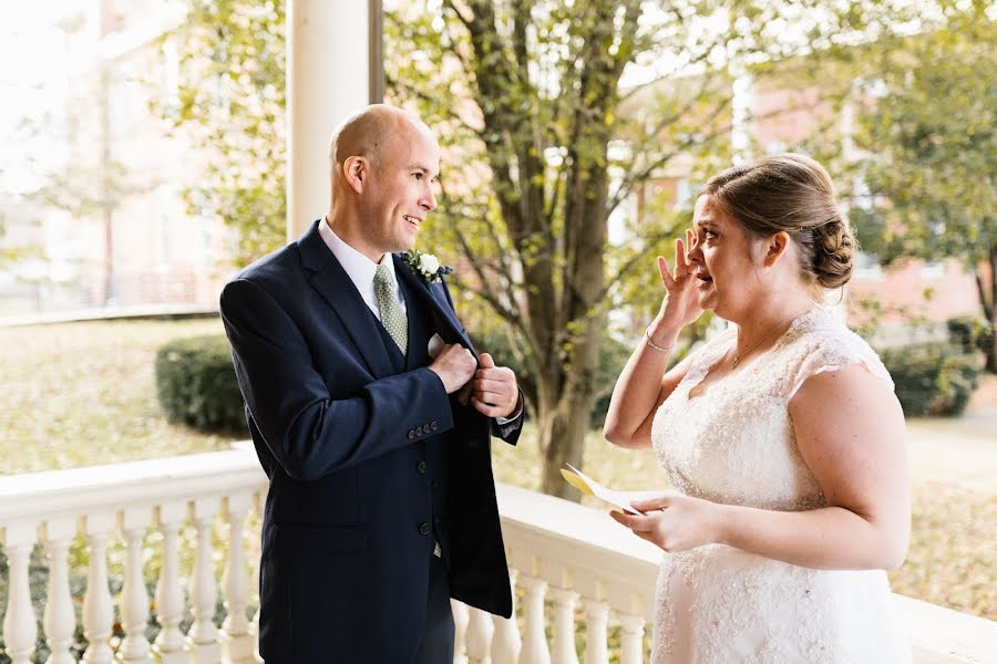 Wedding photographer Tara Lawson (taralawson). Photo of 8 September 2019