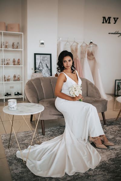 Wedding photographer Anna Davydova (davydovaanna). Photo of 13 November 2020