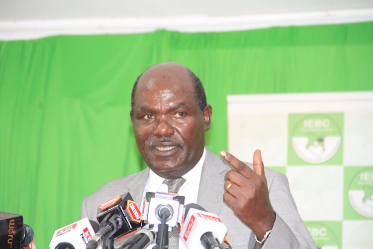 IEBC chairman Wafula Chebukati addresses the media after a meeting with presidential aspirants at Bomas of Kenya on May 23, 2022.