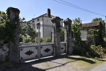 maison à Saint-Mathieu (87)