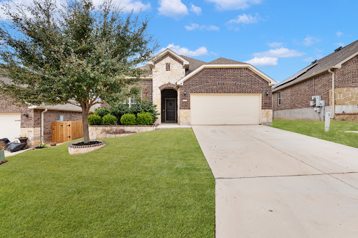 Buy this luxury house in Boerne (United States) - Brick and stone house, large lawn