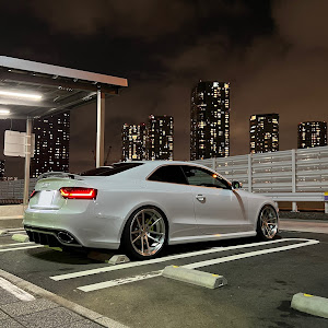 RS5 クーペ B8