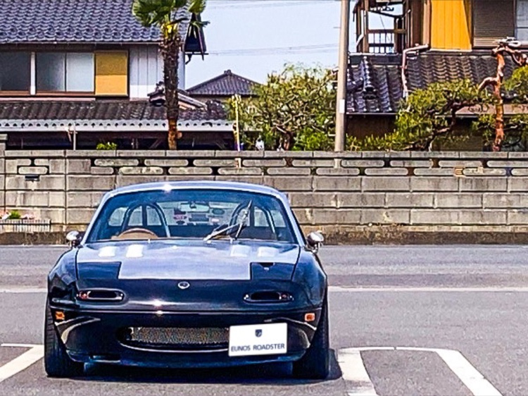 ロードスターのユーノスロードスター・ロードスターのある生活・朝ラー・ドライブに関するカスタム事例の投稿画像1枚目