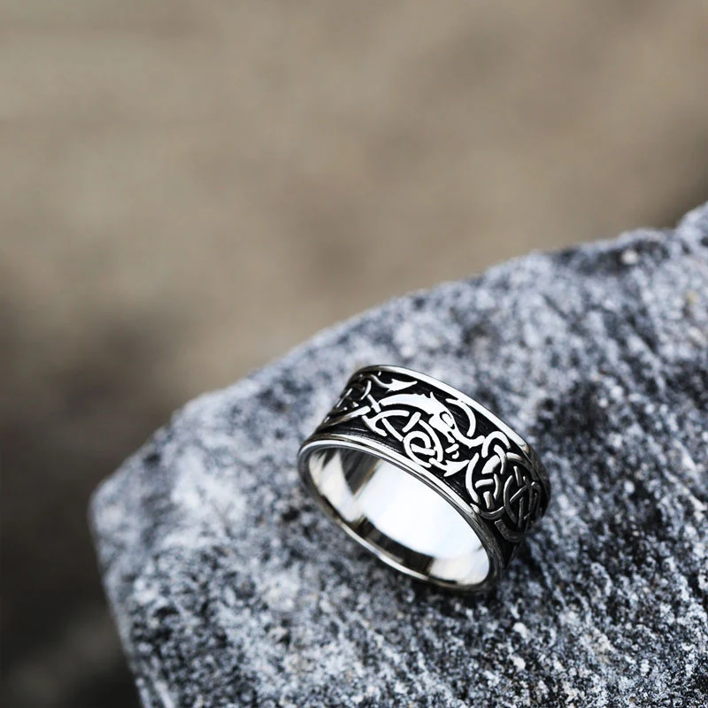 Heren Vintage RVS Ring. Klassiek design, duurzaam en stijlvol. De perfecte ring voor mannen met gevoel voor mode. Ideaal als cadeau.
