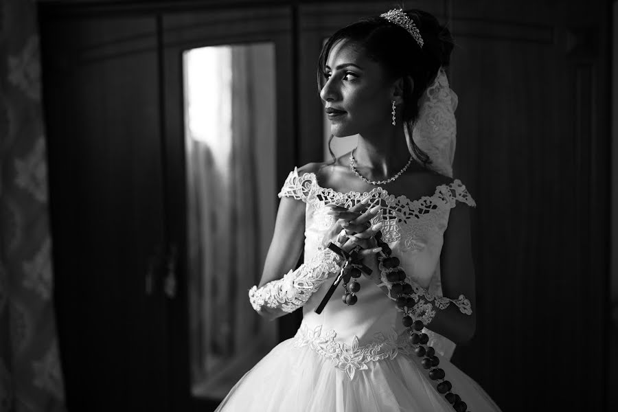 Fotografo di matrimoni Kendy Mangra (mangra). Foto del 23 aprile 2020