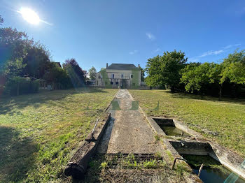 maison à Luché-Pringé (72)