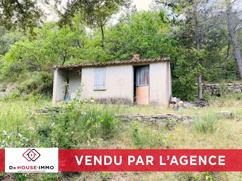 Vente terrain  5760 m² à Uzès (30700), 27 000 €