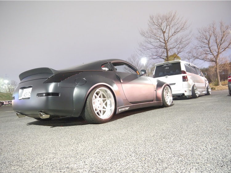 ヴォクシーの2019ベストショット・フル自作カスタム・車人あき・ピログレスに関するカスタム事例の投稿画像3枚目