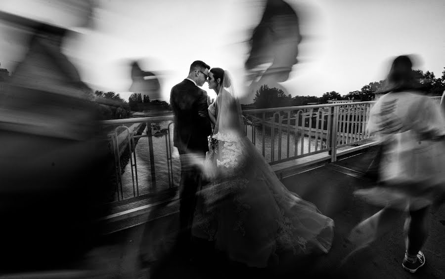 Wedding photographer Ákos Erdélyi (erdelyi). Photo of 15 September 2020