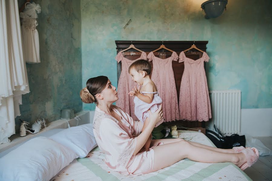 Fotografo di matrimoni Lucrezia Senserini (lucreziasenseri). Foto del 1 aprile 2020