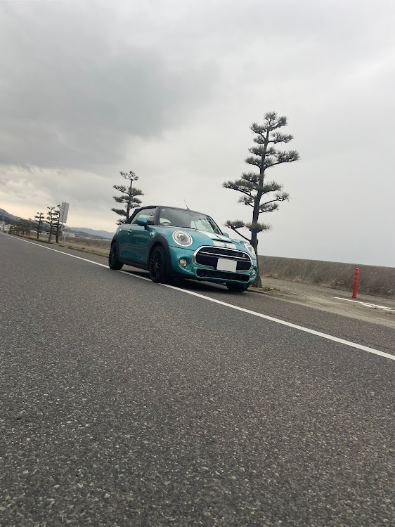 ミニ コンバーチブルのミニクーパーのある生活・ミニクーパー好きな人と繋がりたい・ミニクーパーコンバーチブル・淡路島・ドライブに関するカスタム事例の投稿画像3枚目