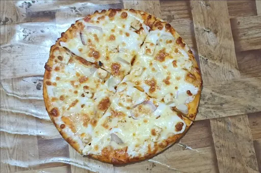 Onion With Paneer Pizza