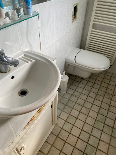 Full Bathroom Install 13