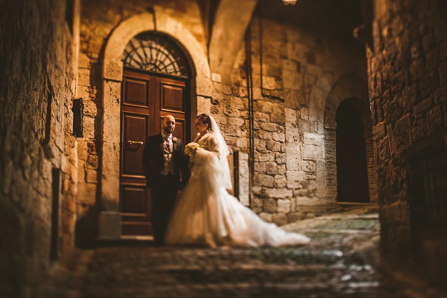 Fotógrafo de casamento Riccardo Tosti (riccardotosti). Foto de 20 de novembro 2017