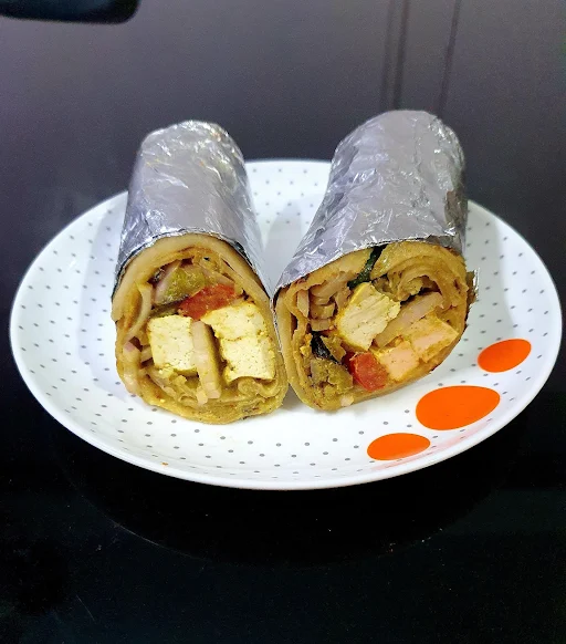 Achaari Paneer Tikka Roll