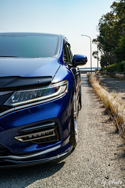 ジェイドのちょいシャコタン・WORK ZEAST BST1・discover＿ct・単焦点レンズはいいぞぉ・フルサイズカメラもいいぞぉに関するカスタム事例の投稿画像1枚目