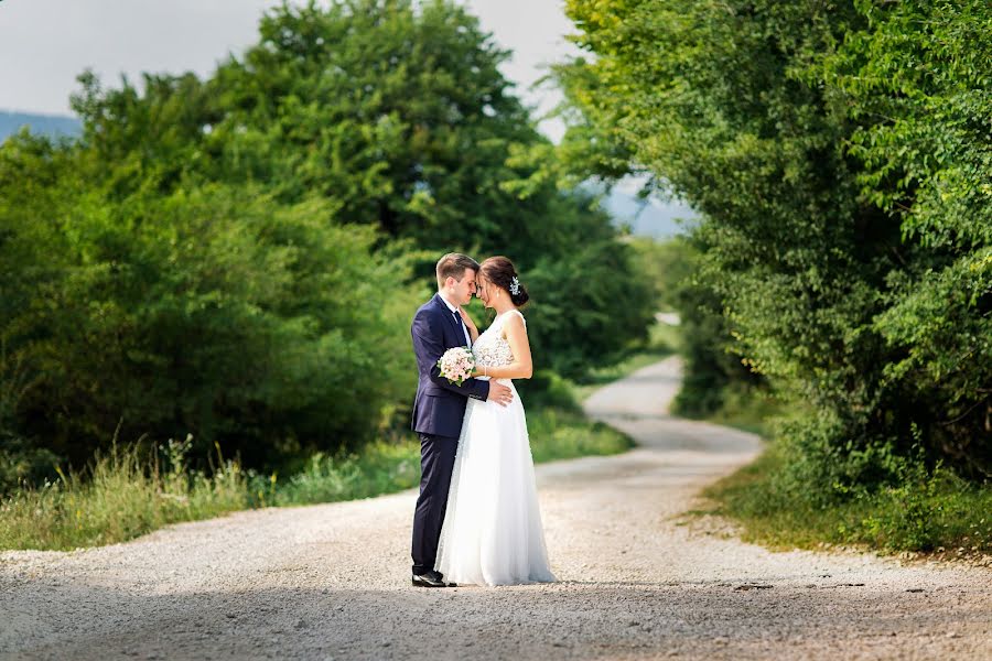 Fotografo di matrimoni Nadezhda Laguta (laguta). Foto del 13 dicembre 2018