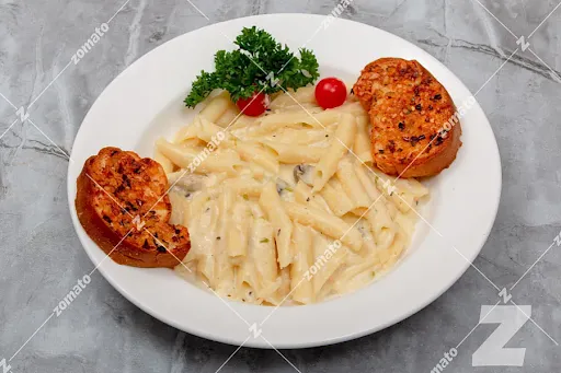 Penne Creme Al Fungi (Veg)