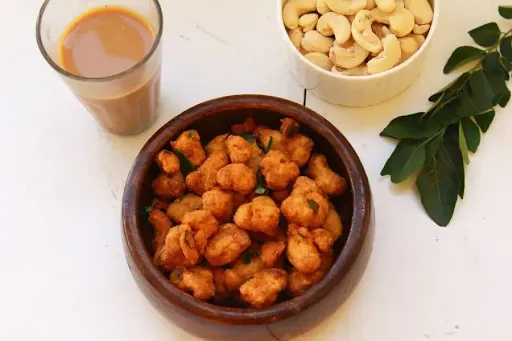 Kaju Pakoda