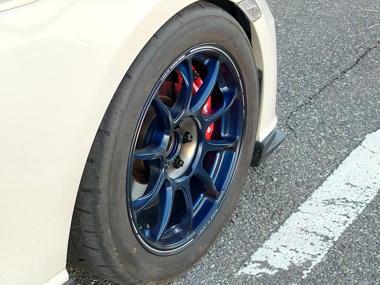 BRZのみんなでつくろうホイール図鑑・RAYS VOLKRACING・鍛造ホイールに関するカスタム事例の投稿画像2枚目