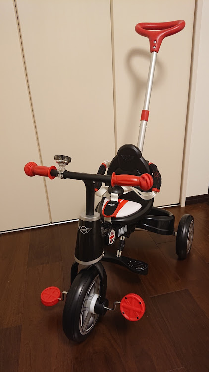 ミニ ハッチバックの娘の車・納車・英国・MINIに関するカスタム事例の投稿画像1枚目