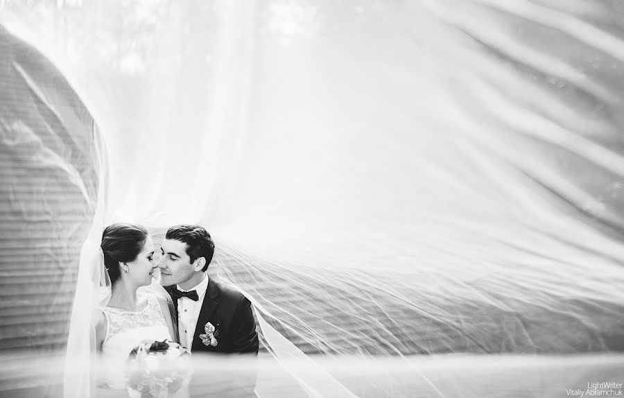 ช่างภาพงานแต่งงาน Vitaliy Abramchuk (avdreamer) ภาพเมื่อ 28 เมษายน 2015