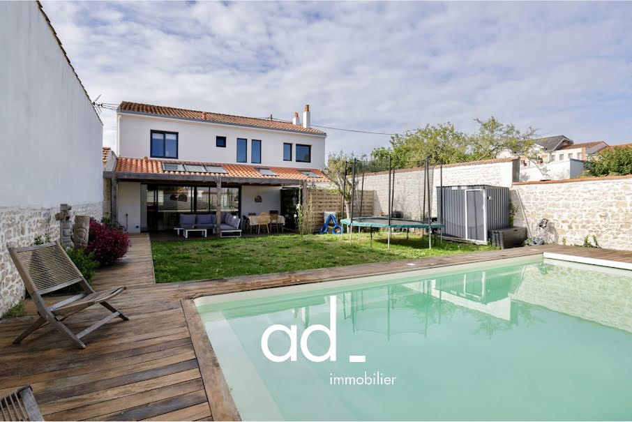 Vente maison 6 pièces 181 m² à La Rochelle (17000), 1 160 000 €