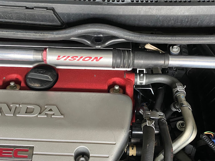 シビックのFD2・typeR・スリットローター・ブレーキパッド交換・パフォーマンスダンパーに関するカスタム事例の投稿画像5枚目