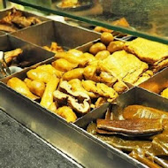 段純貞牛肉麵(空軍一村店)